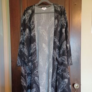Lularoe Sarah feather print, gently used